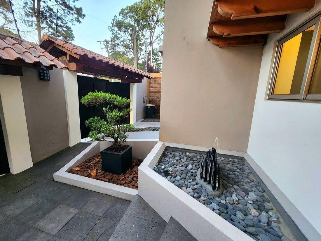 House in Valle de Bravo, State of Mexico, Mexico 2 - 18541607