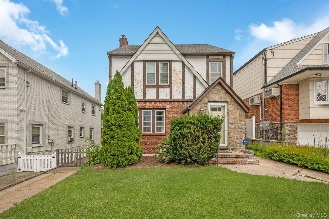 House in New York, New York, United States 1 - 18542280