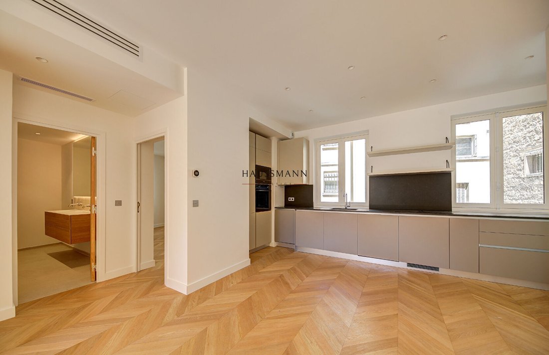 Apartment in La Plaine des Sablons, Neuilly-sur-Seine, France 2 - 18544228