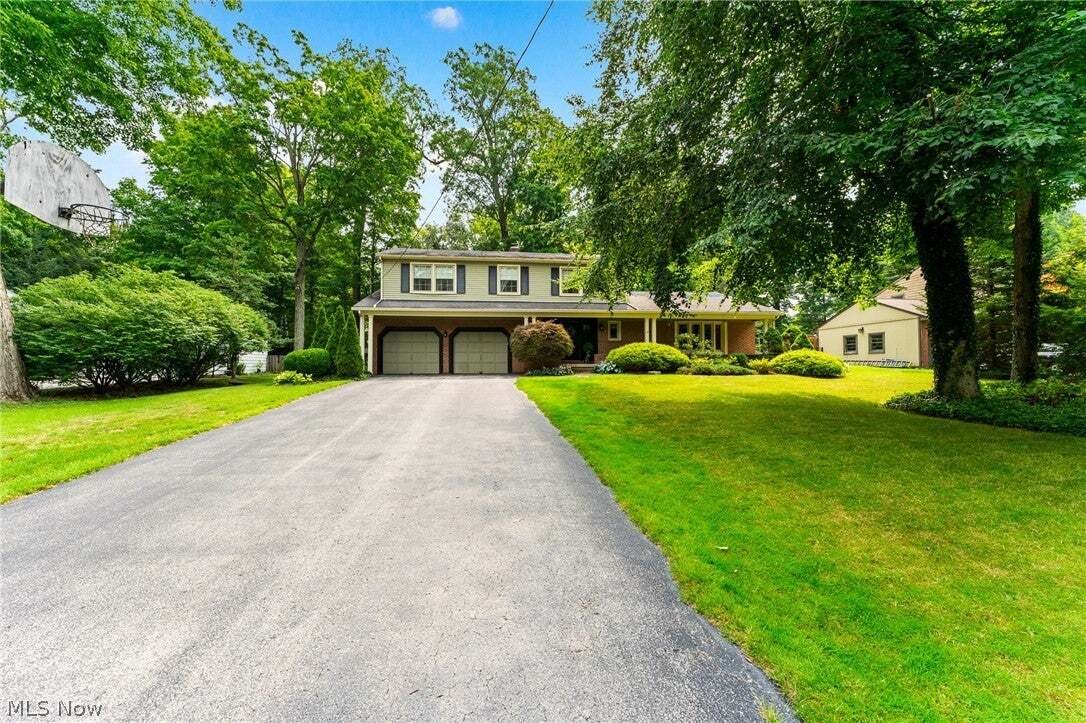 House in Youngstown, Ohio, United States 2 - 18539930