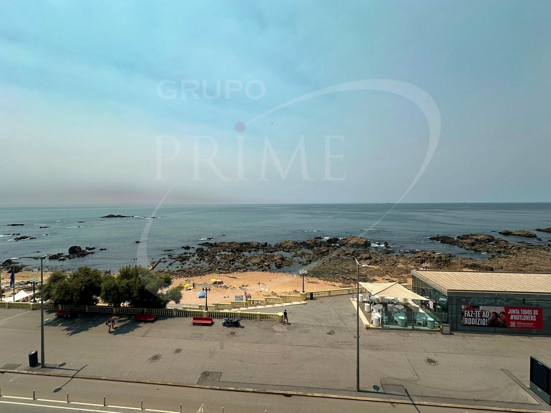 Apartment in Aldoar, Foz do Douro e Nevogilde, Porto District, Portugal 1 - 18543939