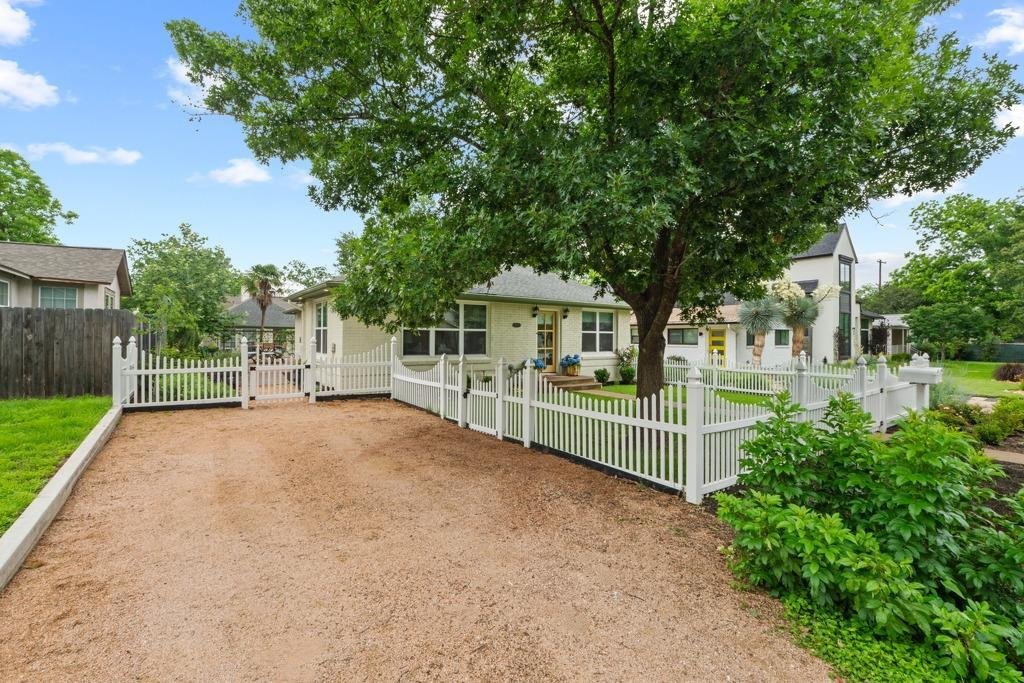 House in Austin, Texas, United States 2 - 18544664