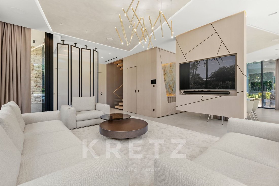 Villa in Antibes, Provence-Alpes-Côte d'Azur, France 4 - 18544526