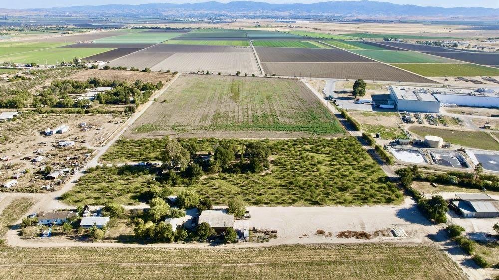 House in Hollister, California, United States 4 - 18542829