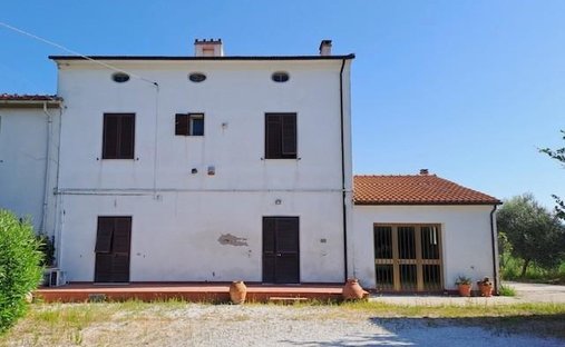 Villa in San Frediano a Settimo, Cascina, Tuscany 1