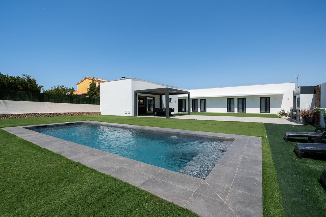 Villa in Llucmajor, Balearische Inseln, Spanien 1 - 18543834
