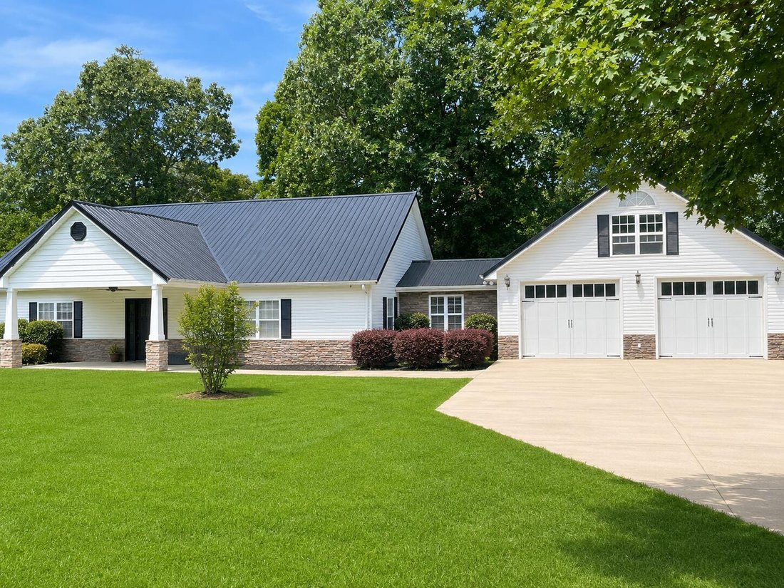 House in Whitwell, Tennessee, United States 4 - 18530461