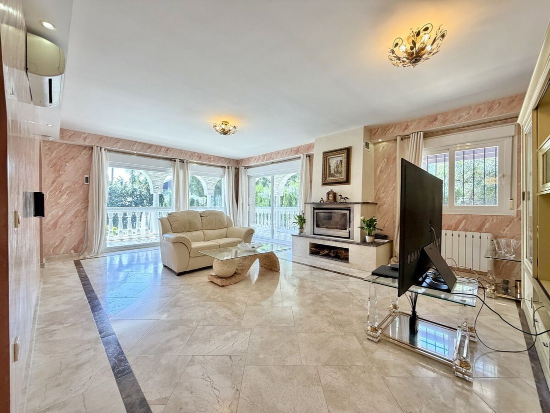 Villa in Elviria-Cabopino, Marbella, Spain 2 - 18540195