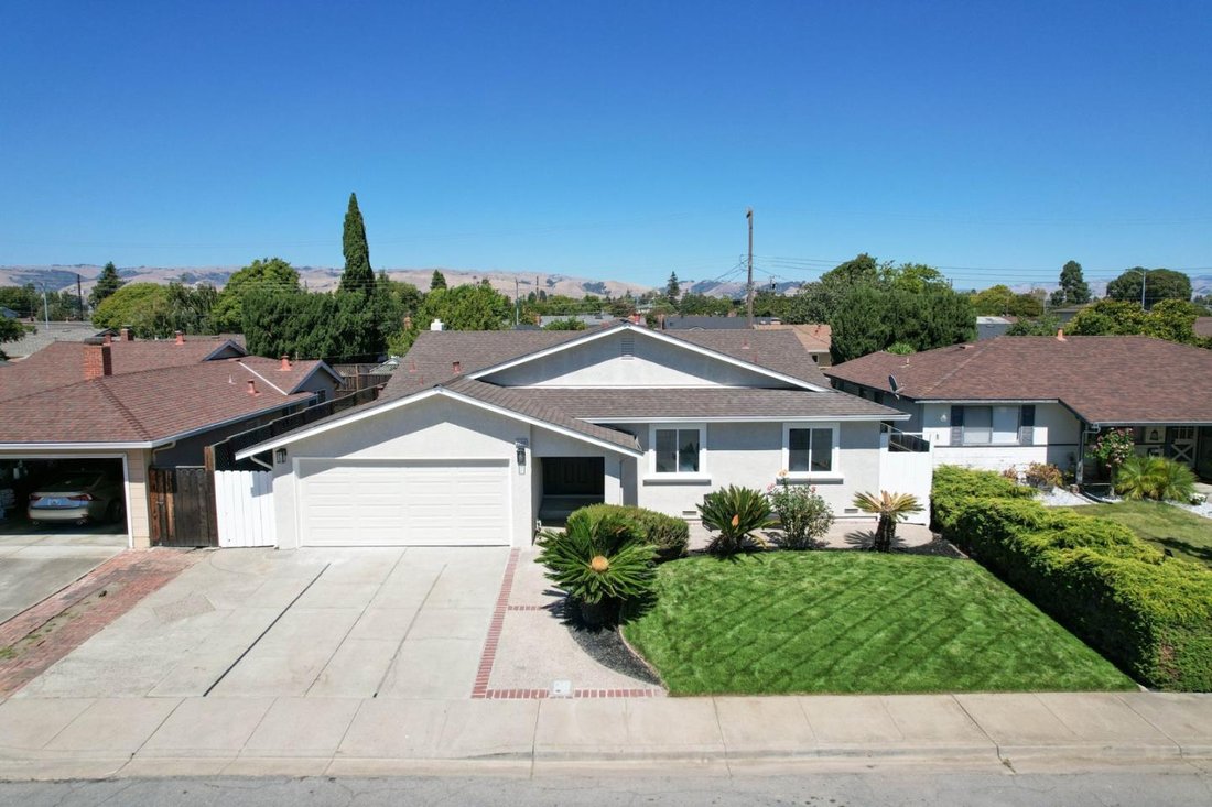 House in Newark, California, United States 1 - 18540203