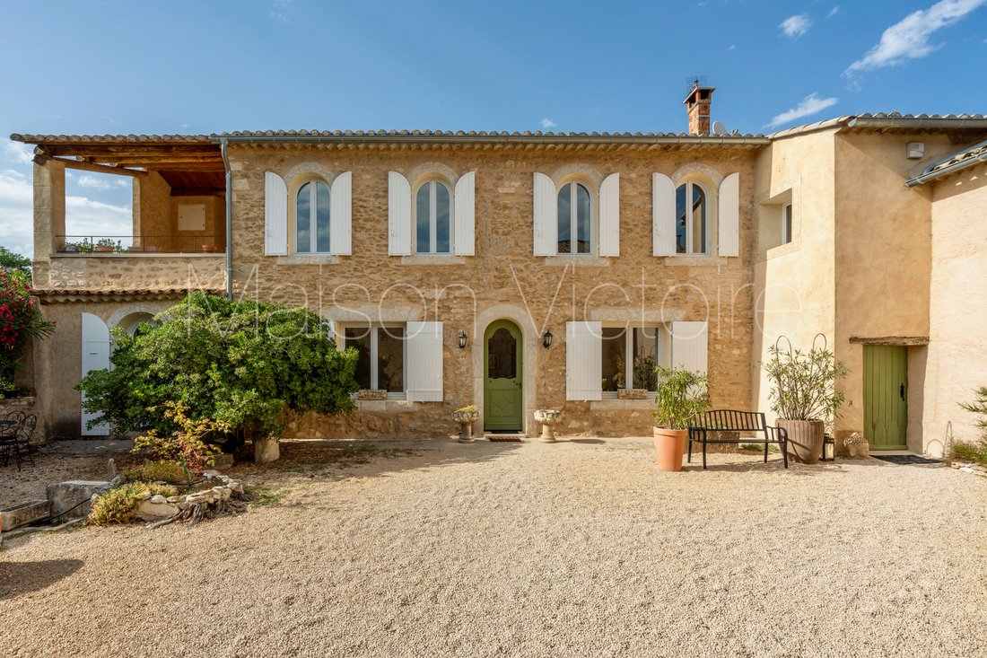 House in Maubec, Provence-Alpes-Côte d'Azur, France 1 - 18544139