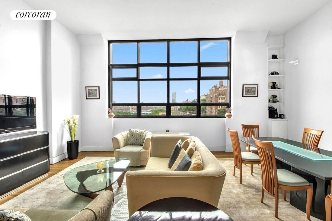 Condo in New York, New York, United States 2 - 18349676
