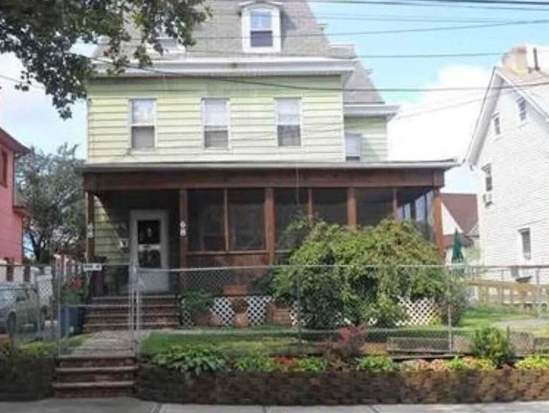 House in New York, New York, United States 1 - 18542686