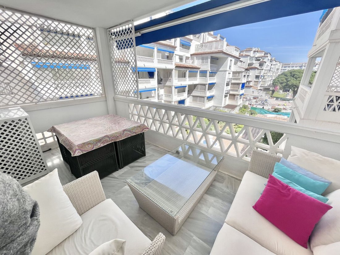 Apartment in Puerto Banus, Marbella, Spain 2 - 18540087