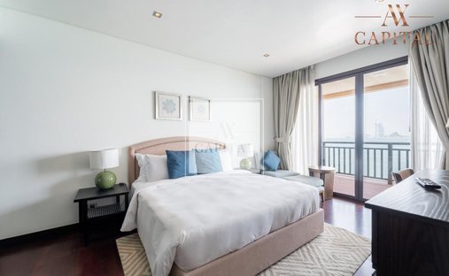 Apartment in Palm Jumeirah, Dubai, United Arab Emirates 1