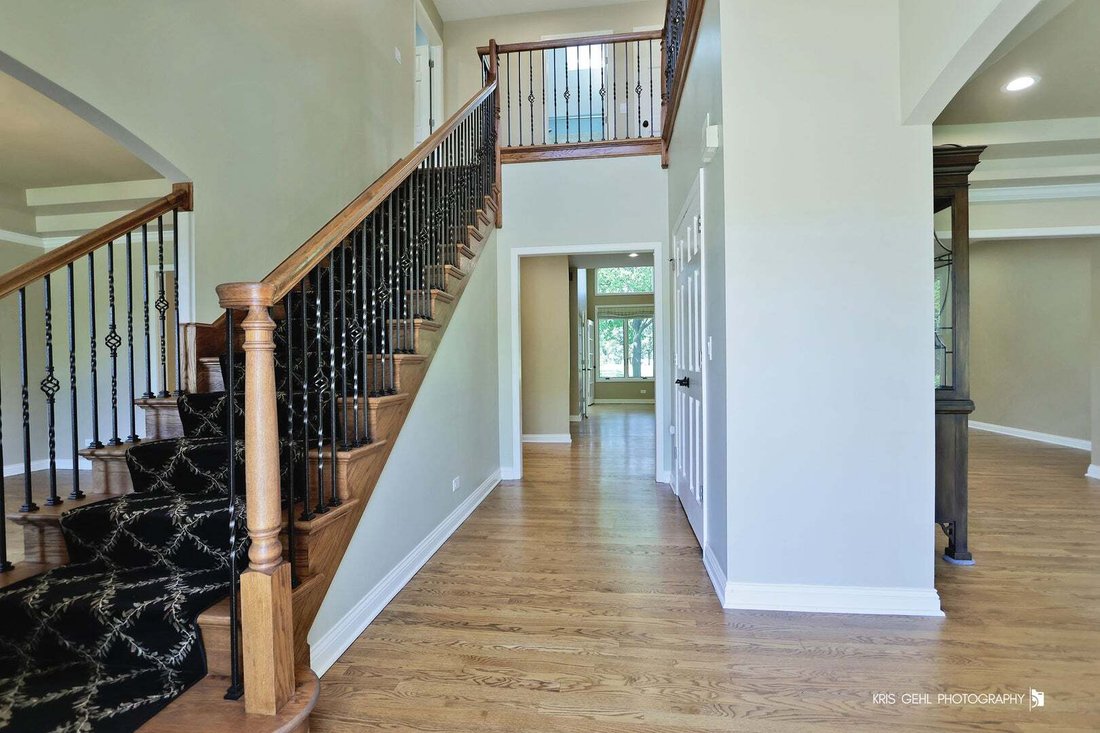 House in Aurora, Illinois, United States 3 - 18540368
