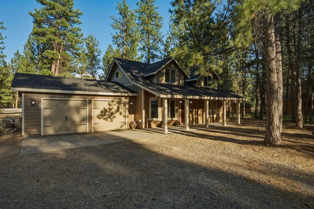 House in Sisters, Oregon, United States 1 - 18540957