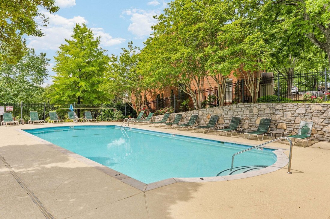 Townhouse in Forest Hills, Tennessee, United States 3 - 18540521