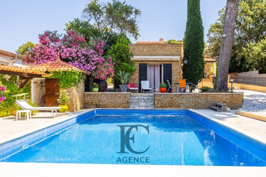 Maison à Six-Fours-les-Plages, Provence-Alpes-Côte d'Azur, France 1 - 18542658