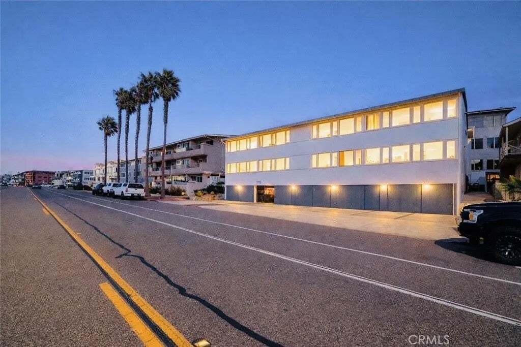Torrance, California, United States 1 - 18543239
