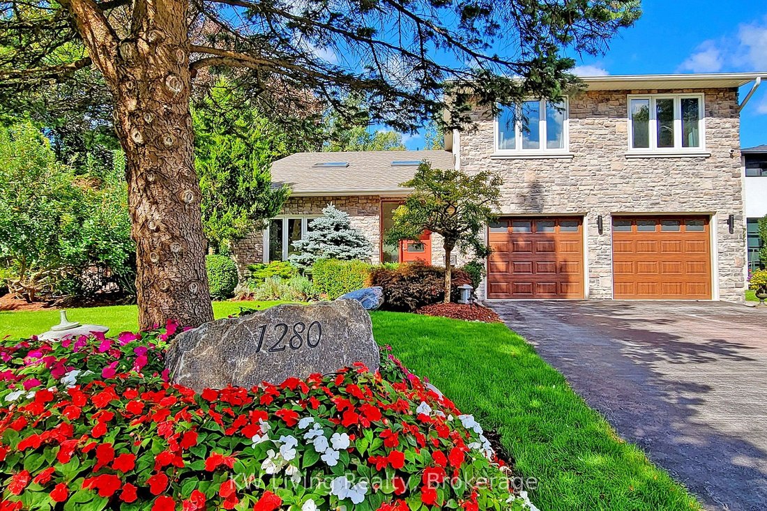 House in Mississauga, Ontario, Canada 1 - 18539780