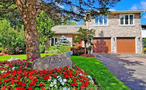 House in Mississauga, Ontario, Canada 1