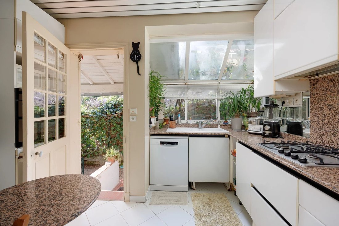Villa in Antibes, Provence-Alpes-Côte d'Azur, France 5 - 18540990