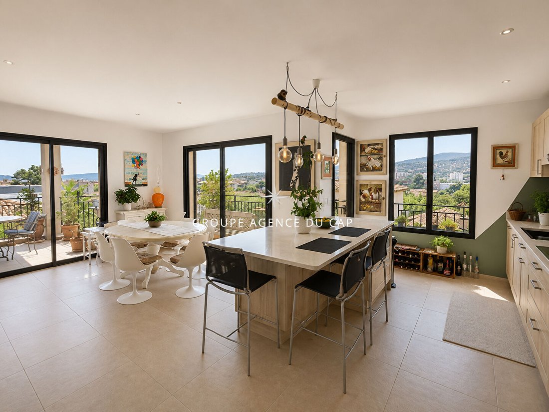 Apartment in Ville-Les Saquedes-Le Bouillonnet, Sainte-Maxime, France 4 - 18544178