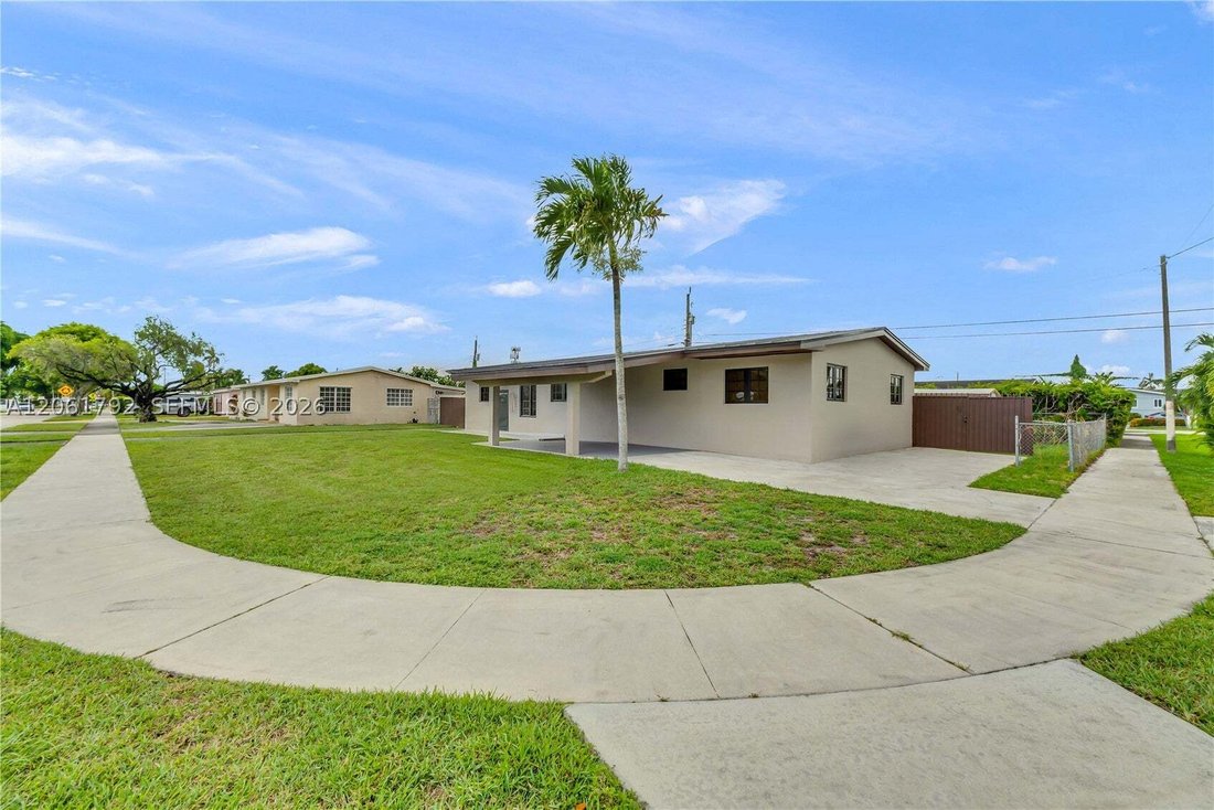House in Miami, Florida, United States 1 - 18542881