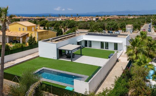 Villa in Llucmajor, Balearic Islands, Spain 1