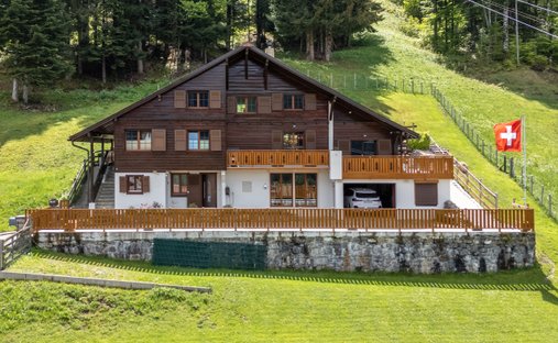 Chalet in Châtel-Saint-Denis, Freiburg, Schweiz 1