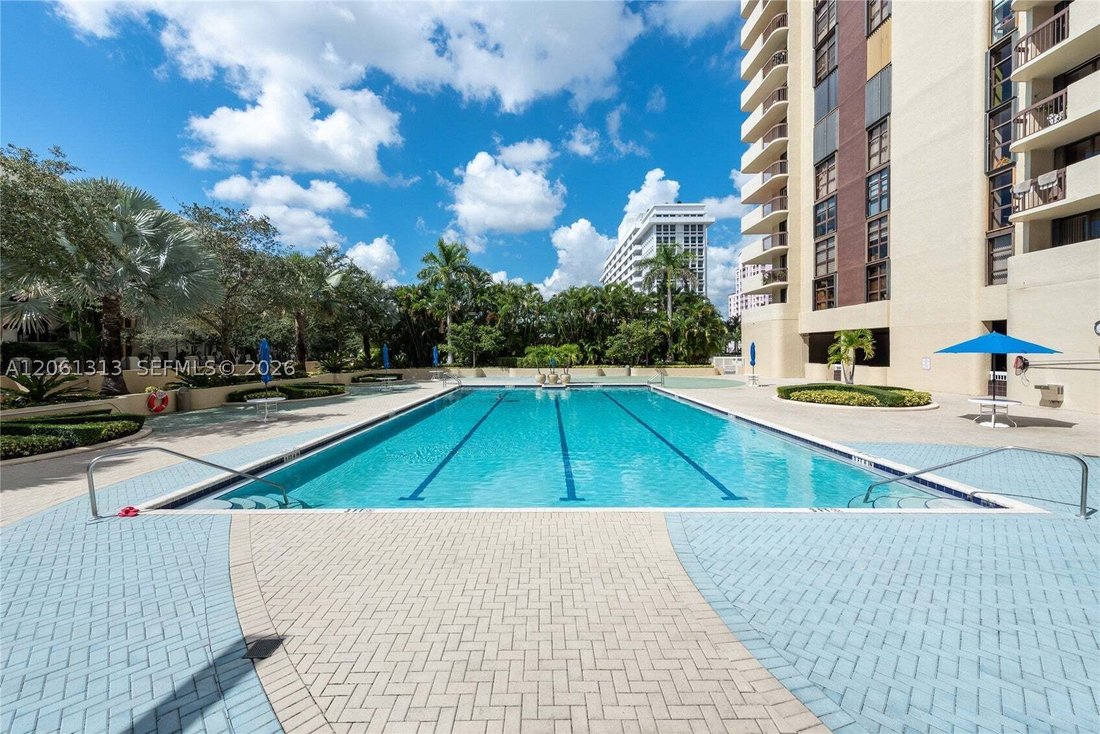 Condo in Coral Gables, Florida, United States 1 - 18542906