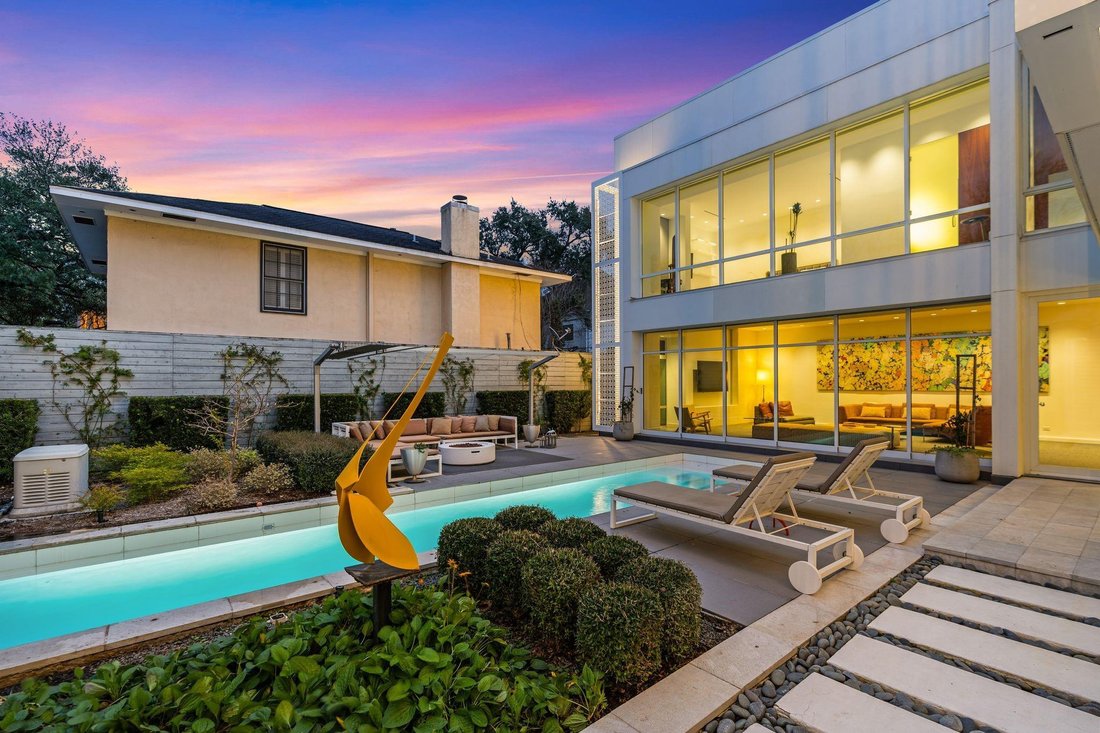 House in Houston, Texas, United States 2 - 18540328