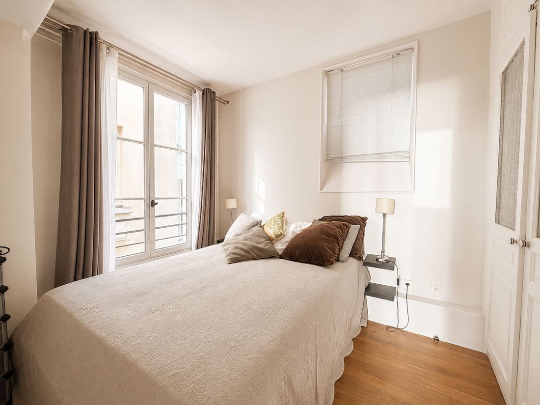 Apartment in Invalides, Paris 7e Arrondissement, Paris 3 - 18009225