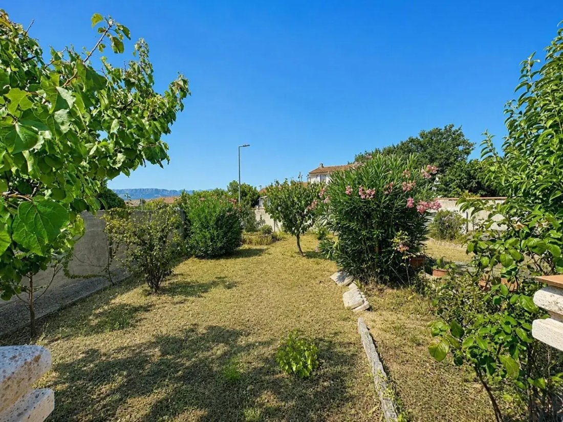 House in Trets, Provence-Alpes-Côte d'Azur, France 5 - 18540040