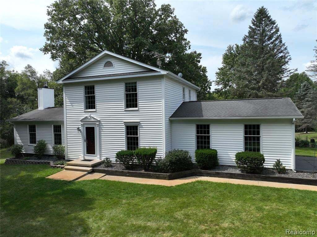 House in Whitmore Lake, Michigan, United States 1 - 18542480
