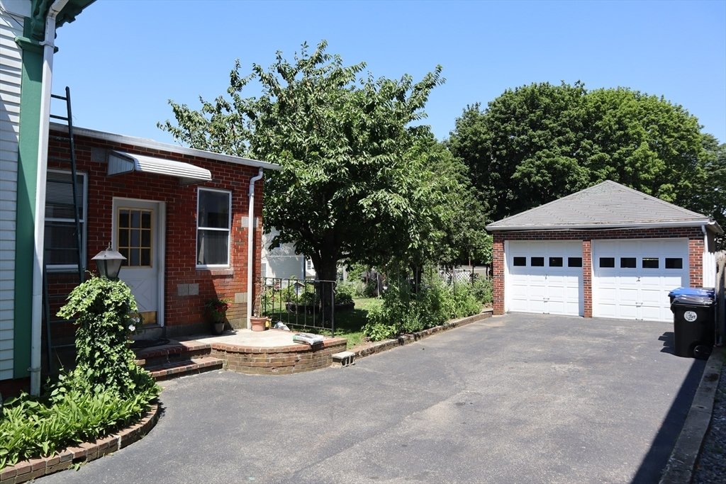 Beverly, Massachusetts, United States 2 - 18544542
