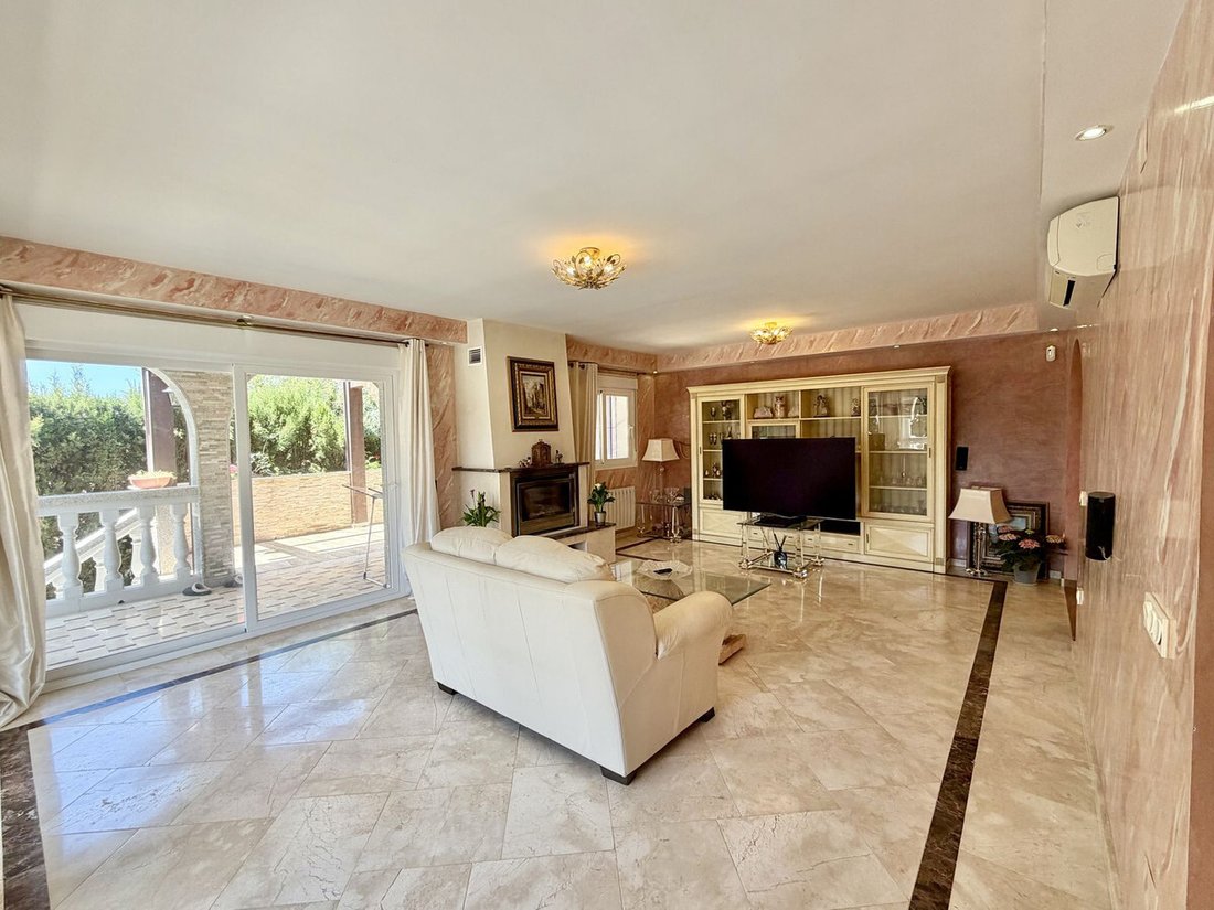 Villa in Elviria-Cabopino, Marbella, Spain 4 - 18540195