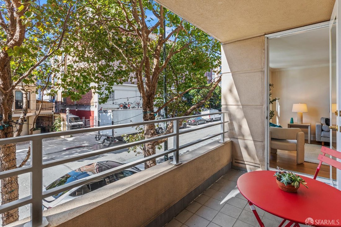 Condo in San Francisco, California, United States 5 - 18541501