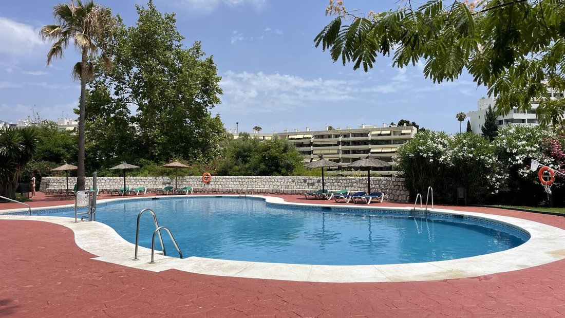 Apartment in Guadalmina Alta, San Pedro de Alcantara, Spain 2 - 18540141