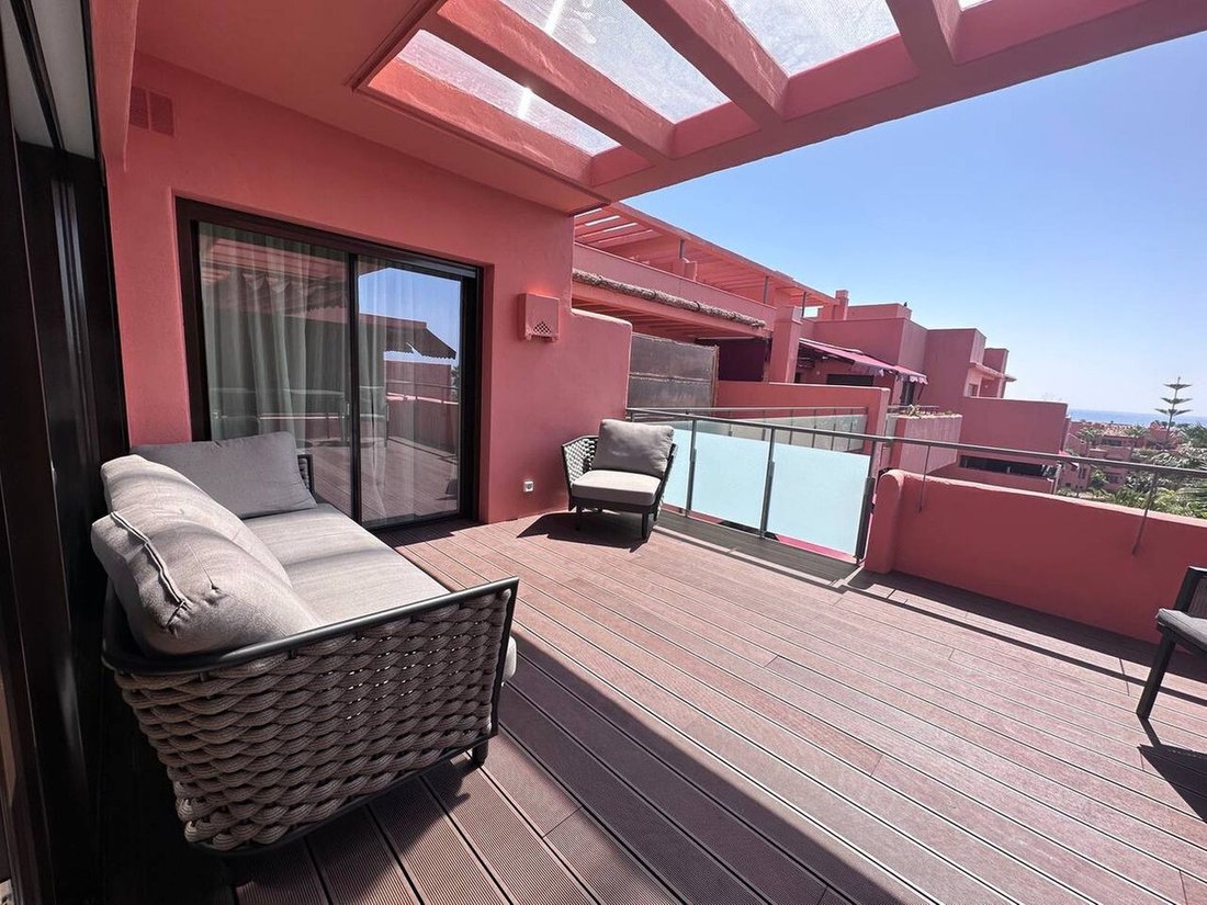 Penthouse in Gualdalmansa, Estepona, Andalusia 2 - 18540093