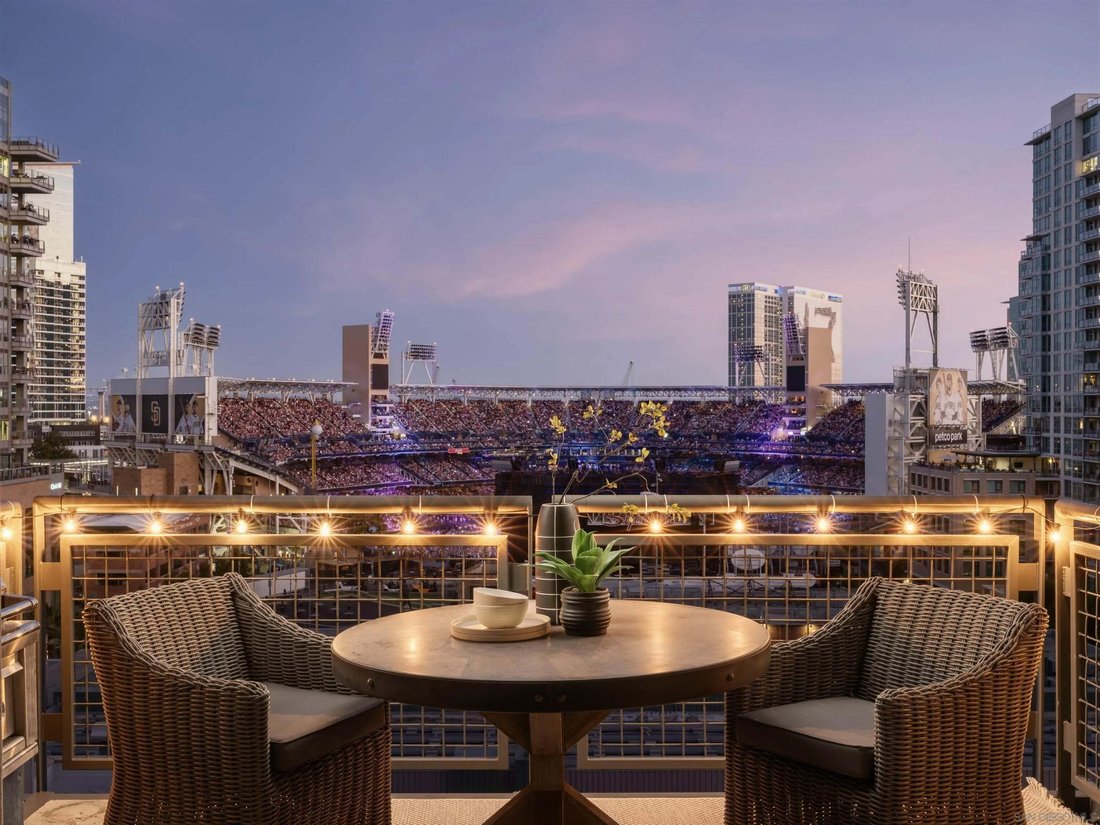 Condo in San Diego, California, United States 1 - 18540282