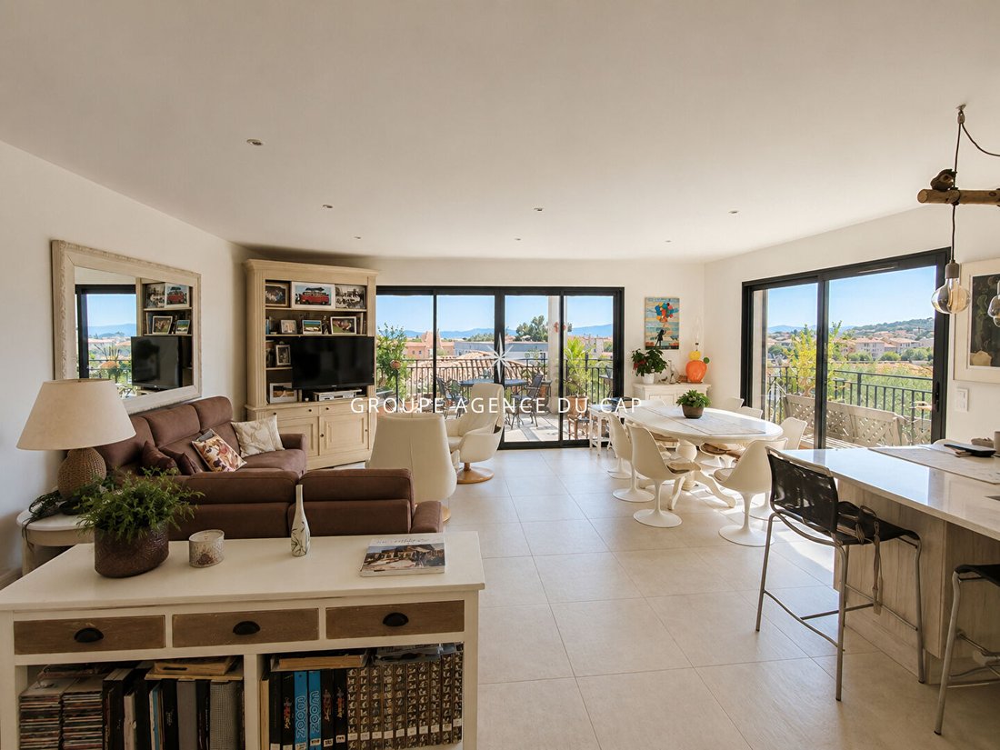 Apartment in Ville-Les Saquedes-Le Bouillonnet, Sainte-Maxime, France 5 - 18544178
