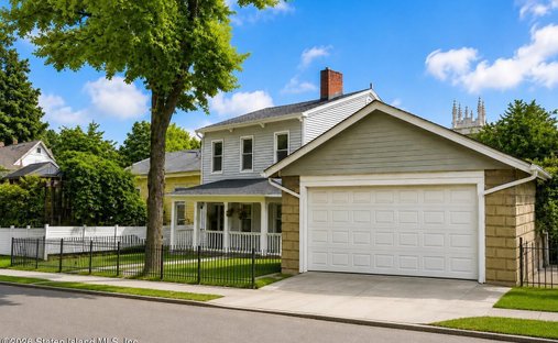House in New York, New York, United States 1