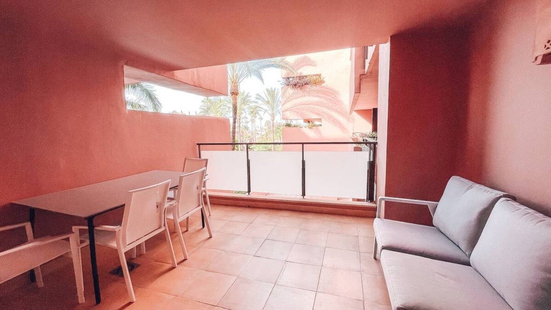 Apartment in Gualdalmansa, Estepona, Andalusia 4 - 18540475
