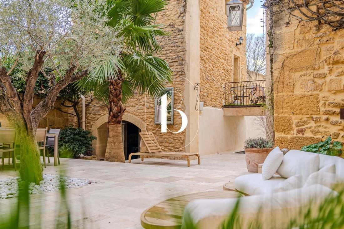 Townhouse in Uzès, Occitania, France 1 - 18539907