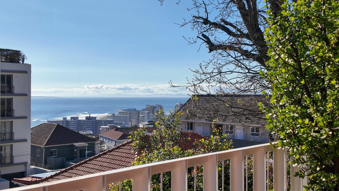 House in Sea Point, Cape Town, South Africa 3 - 18438368