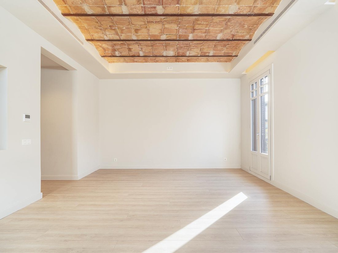 Apartment in Eixample, Barcelona, Spain 2 - 18540184