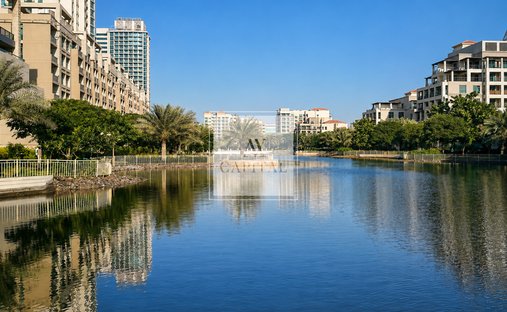 Apartment in JVC / Jumeirah Village Circle, Dubai, United Arab Emirates 1