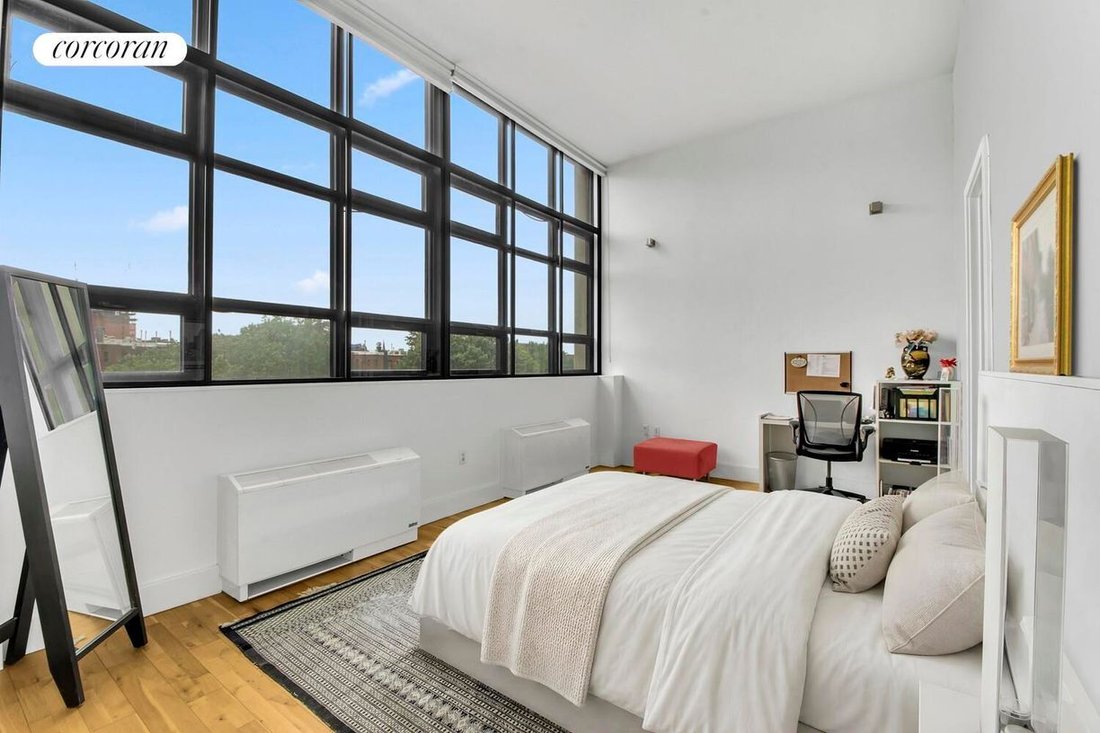 Condo in New York, New York, United States 5 - 18349676