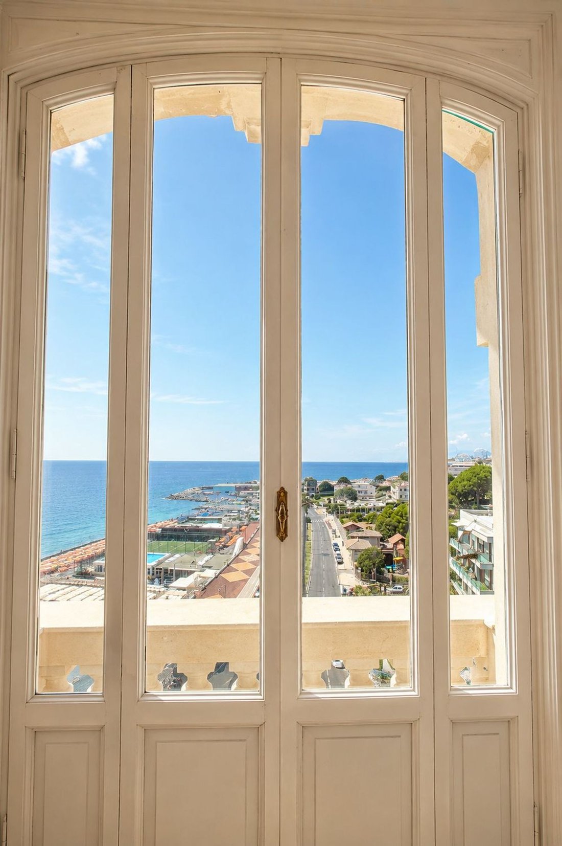 Apartment in Medio Levante, Genoa, Liguria 1 - 18543795